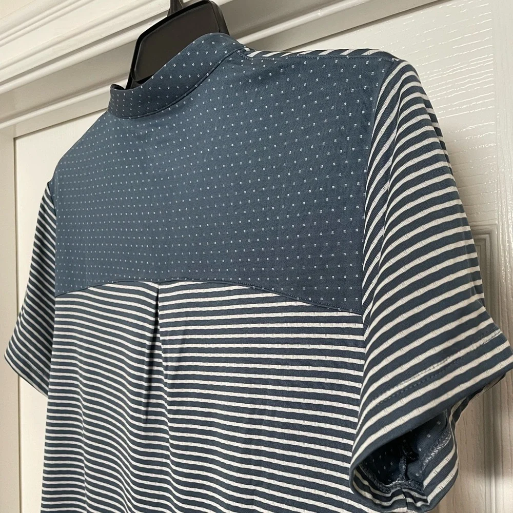Puma golf short sleeve v neck top size Large- dusty blue and white stripe - Picture 5 of 10